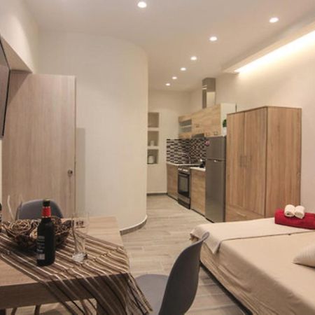 Contemporary Studios Old Port By Corfuescapes Corfu  Extérieur photo