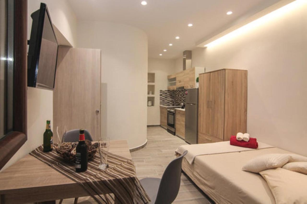 Contemporary Studios Old Port By Corfuescapes Corfu  Extérieur photo
