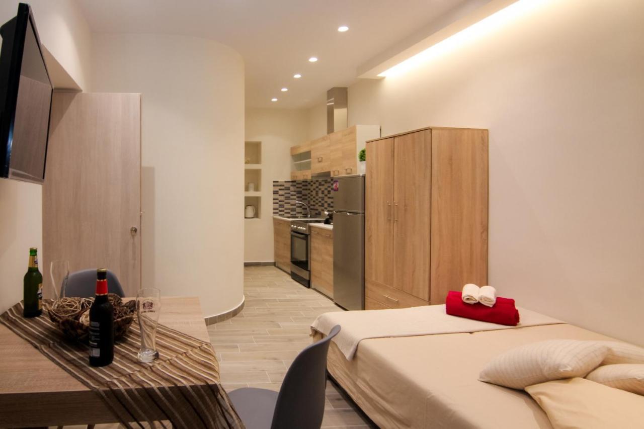 Contemporary Studios Old Port By Corfuescapes Corfu  Extérieur photo