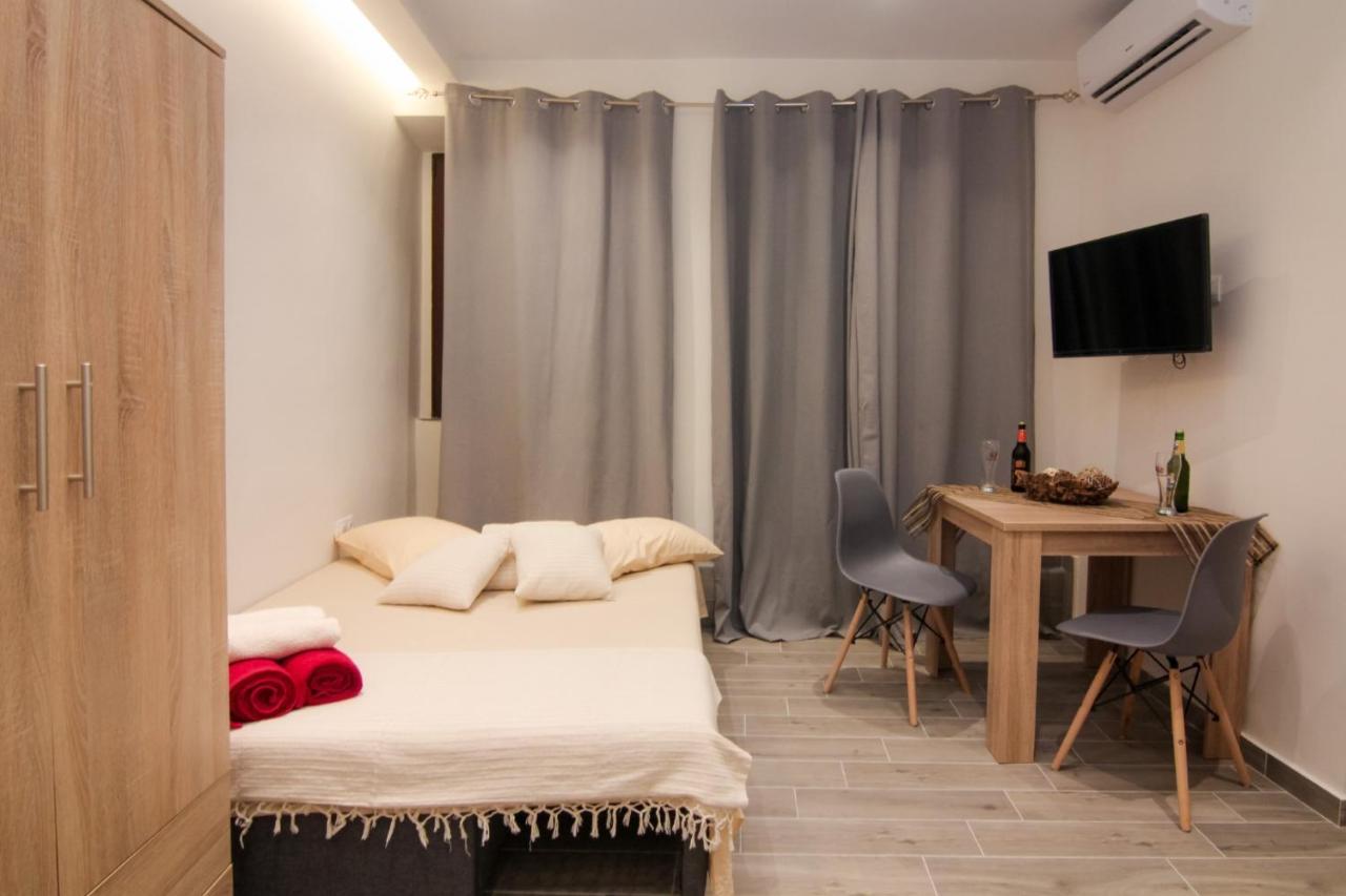 Contemporary Studios Old Port By Corfuescapes Corfu  Extérieur photo